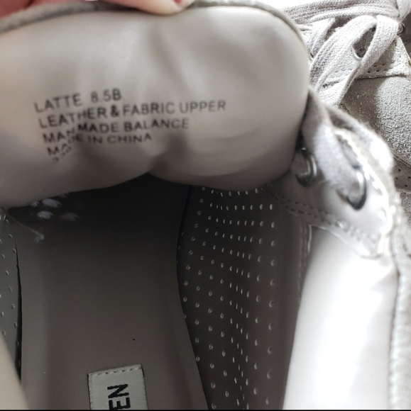 Steve Madden 8.5 shoes - Picture 2 of 5